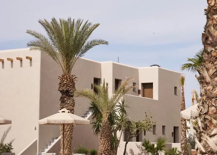 Stella Blue Seaside אתר נופש הרסוניסוס