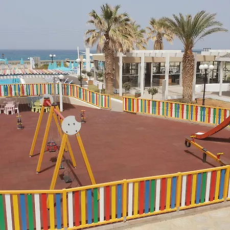 אתר נופש Stella Blue Seaside הרסוניסוס